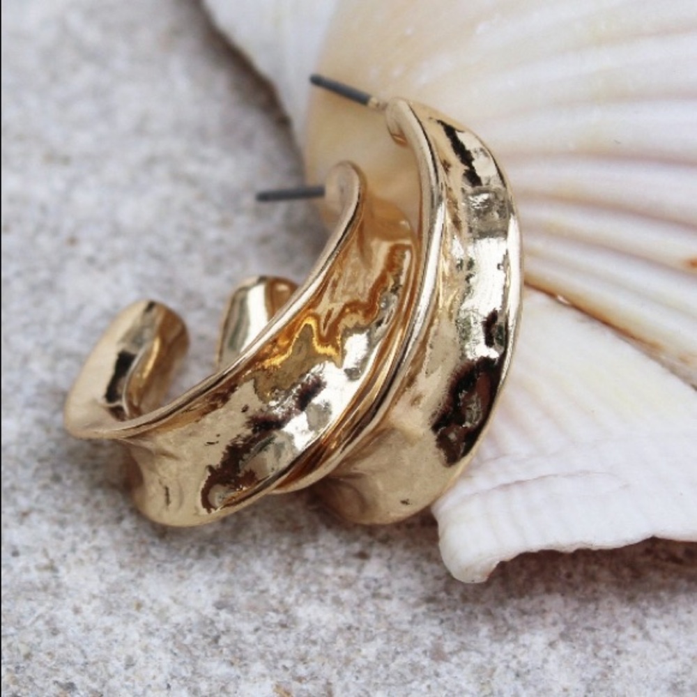 🌙Insta 18K gold plated casual earrings - Picture 3 of 7